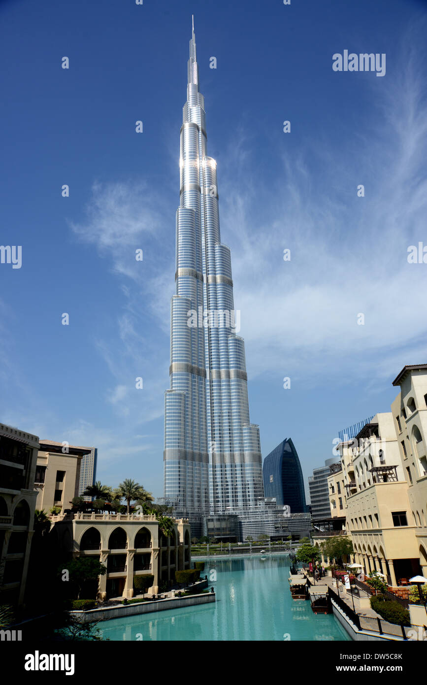 DUBAI - The Burj  Khalifa at 828m the world's tallest building Stock Photo