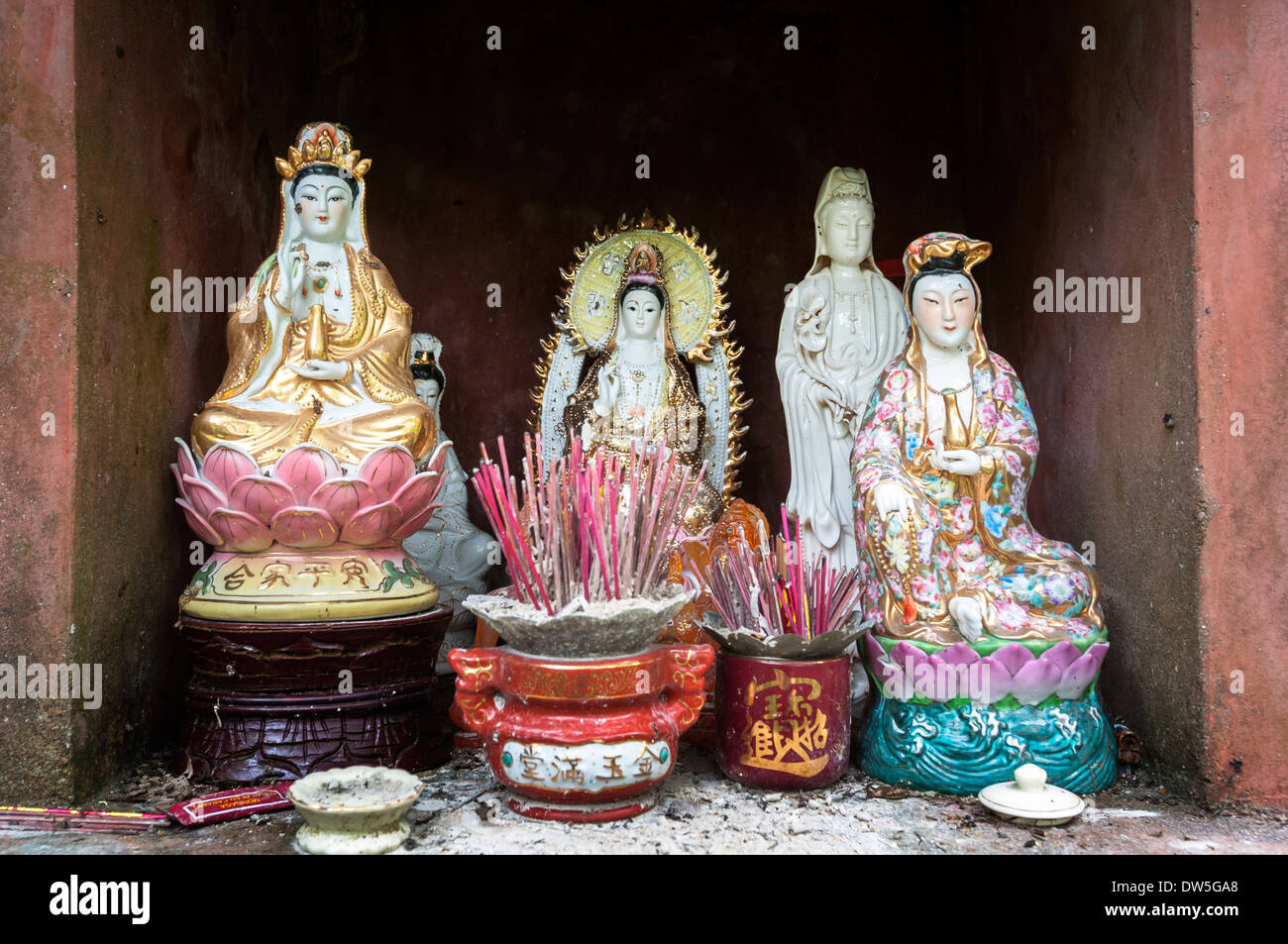 Statues of Asian Buddhist goddess, Guanyin, the Goddess of Mercy Stock Photo Alamy
