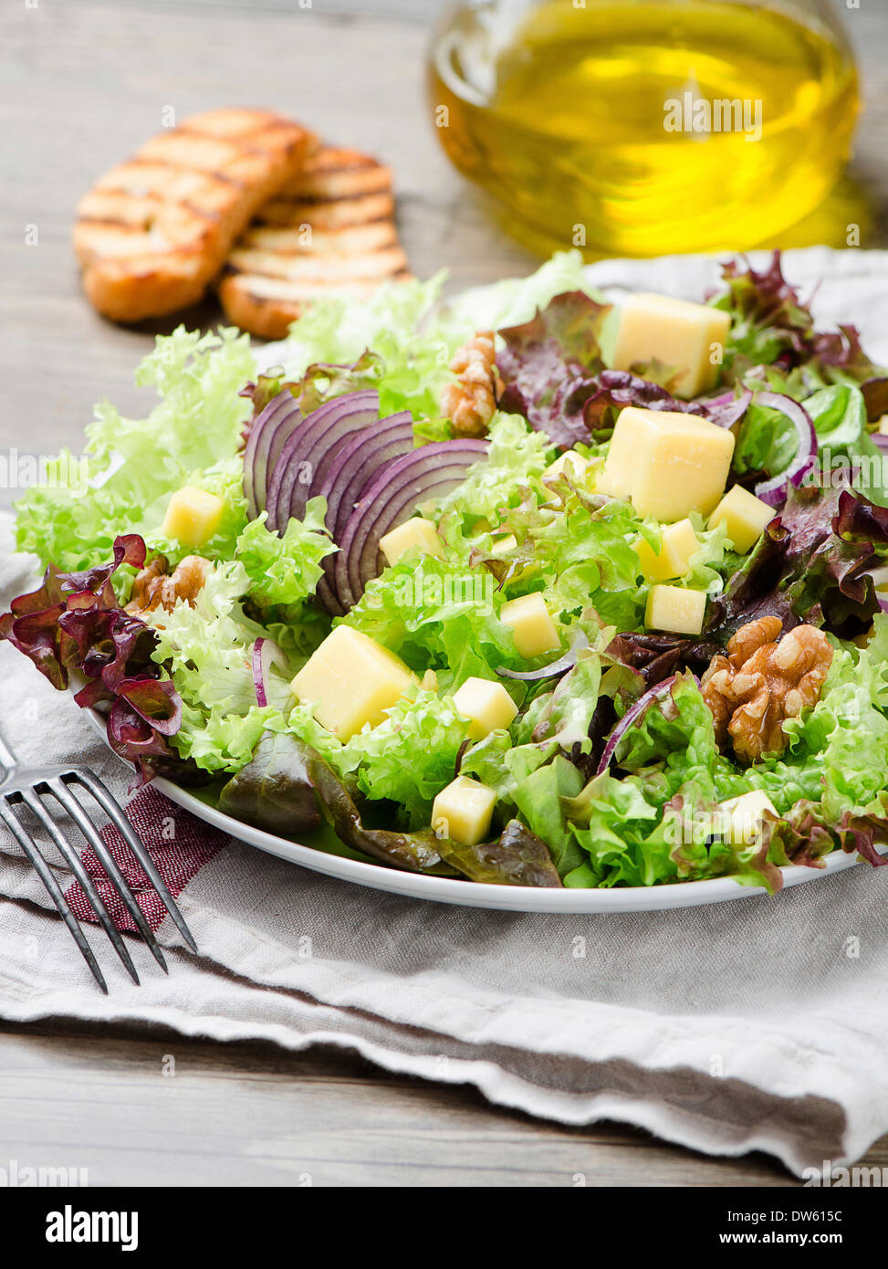 Walnut oil hires stock photography and images Alamy