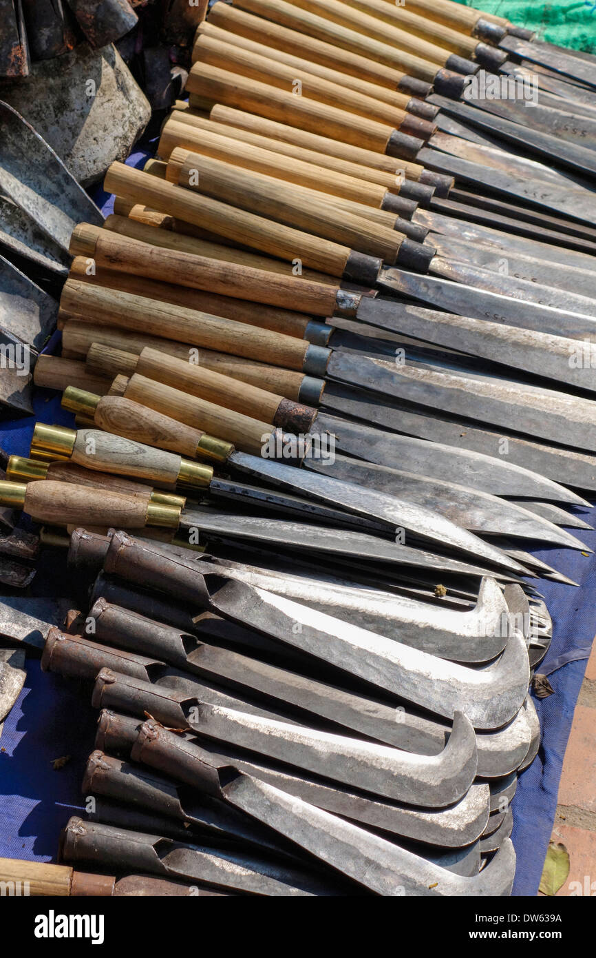 knives-for-sale-by-a-street-vendor-in-luang-prabang-laos-DW639A.jpg