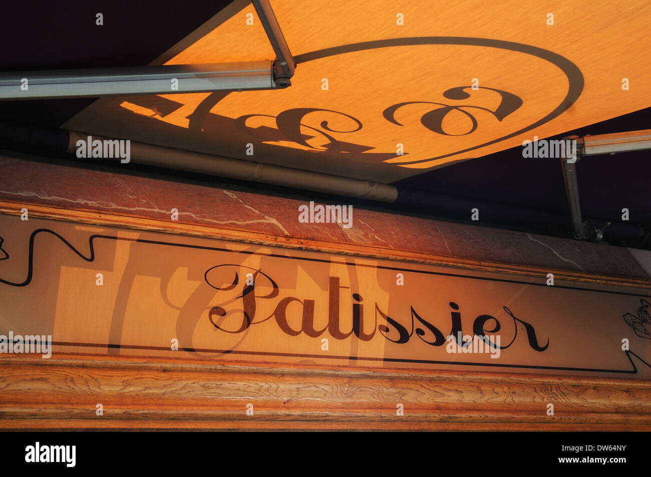 A patissier in Paris Stock Photo Alamy