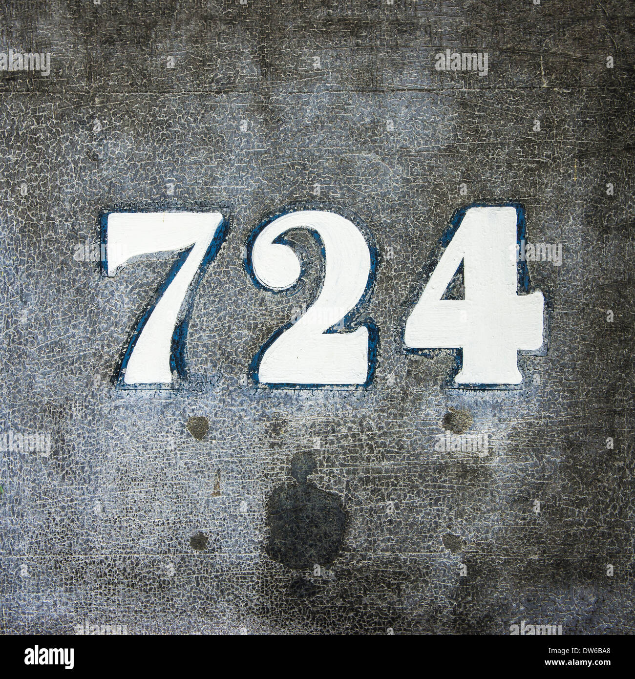 Значение числа 724. Значение числа 724. Математика 5 724. Сравните числа упр 724 математика 5 класс. Sr724.