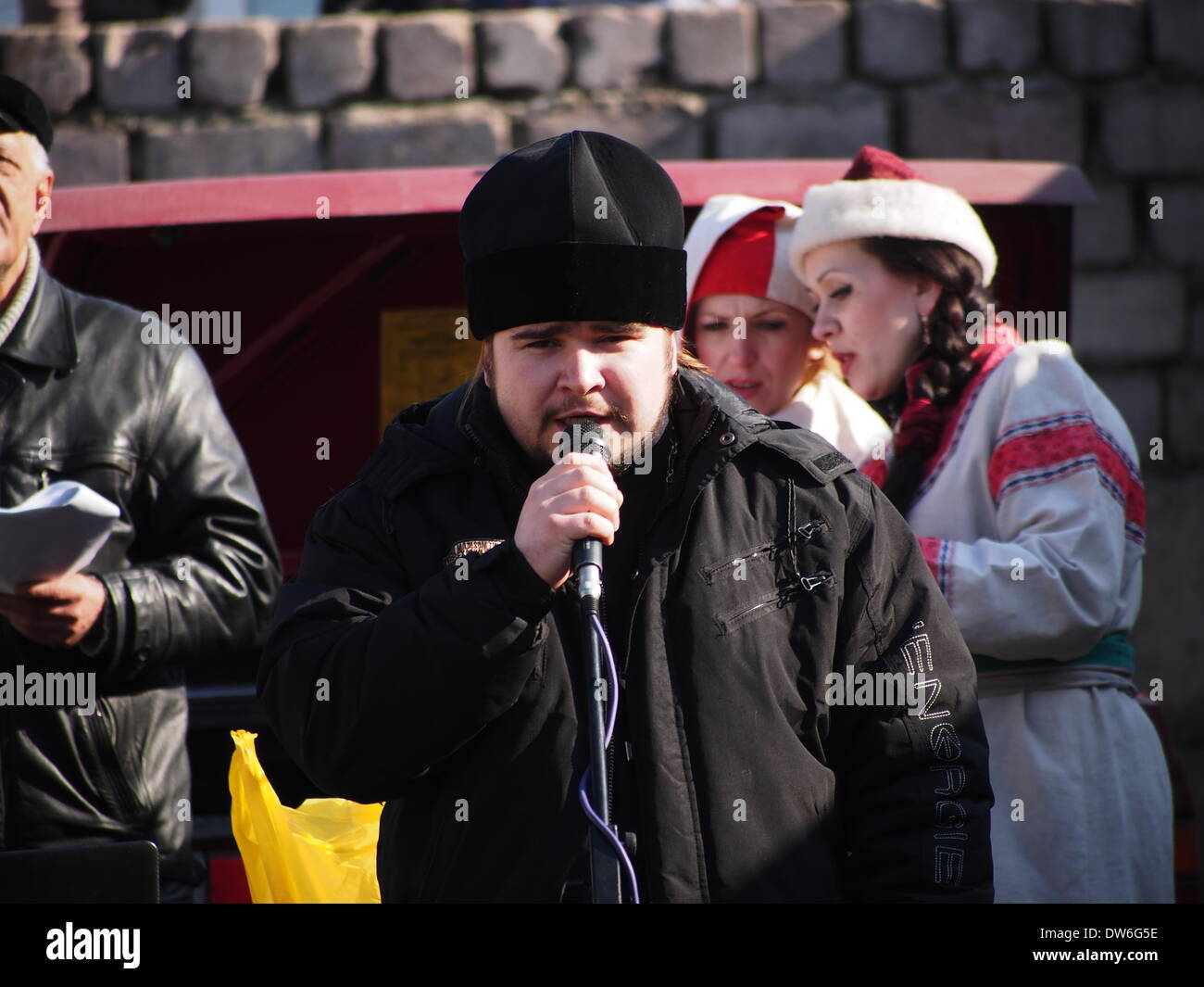 Lugansk, Ukraine. 1st March, 2014. Cossacks traditionally celebrate Shrovetide, or the Carnival Credit:  Igor Golovnov/Alamy Live News Stock Photo