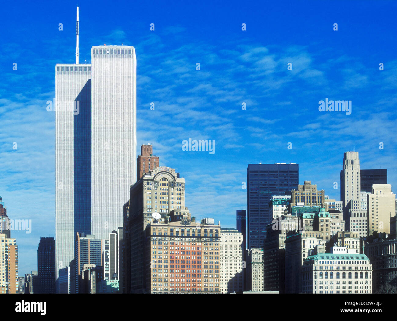 1999 - New York Twin Towers World Trade Centre and lower Manhattan Skyline taken in 1999 USA America Stock Photo