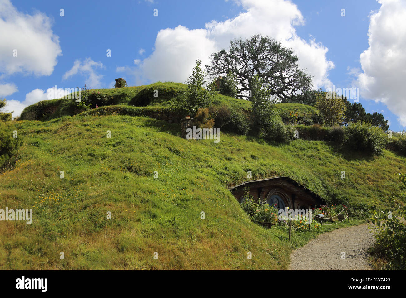 The Hobbit film set ,Hobbit Hole,Hobbiton, Broadway, Matamata, Near Cambridge, Waikato Region, North Island, New Zealand Stock Photo