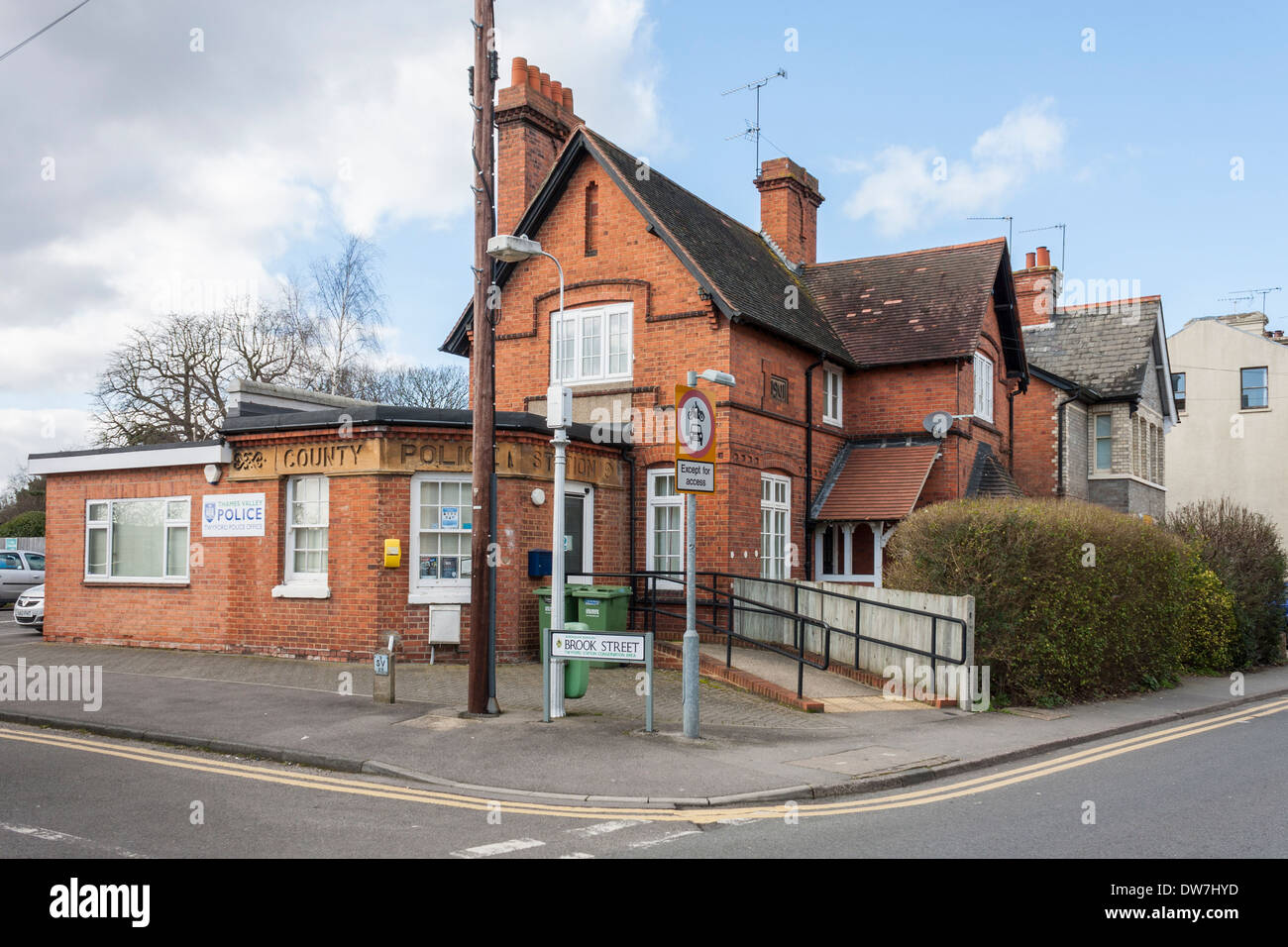 Local police station hi-res stock photography and images - Alamy