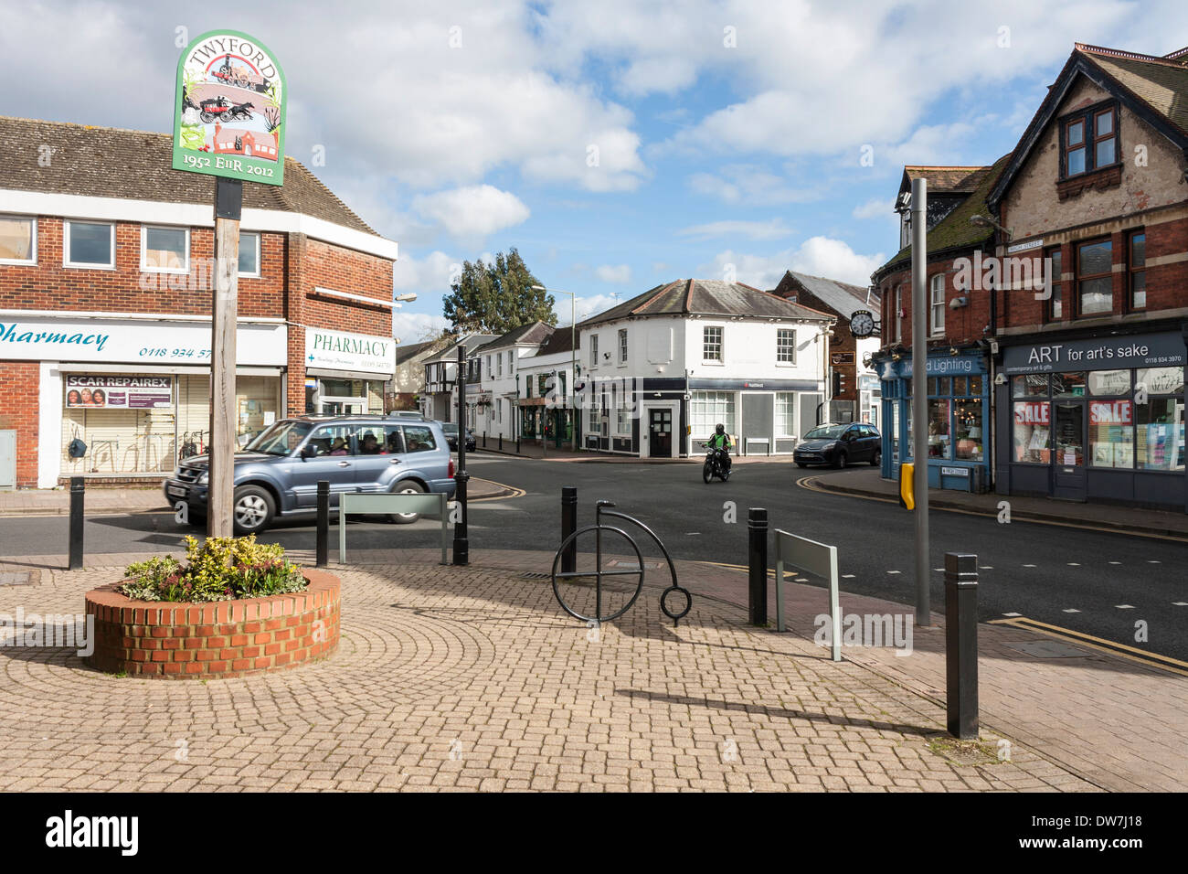 Sign at centre of the village of Twyford, Berkshire, England, GB, UK. Stock Photo