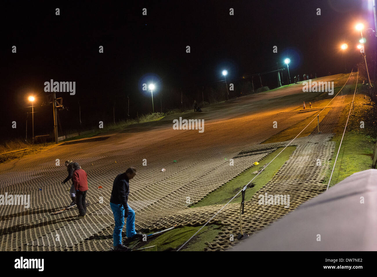 Dry ski slope uk hires stock photography and images Alamy