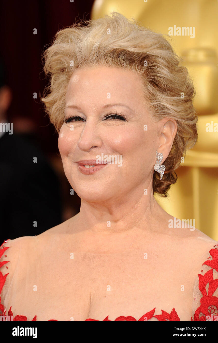 Hollywood, California, USA. 2nd Mar, 2014. BETTE MIDLER arrives wearing