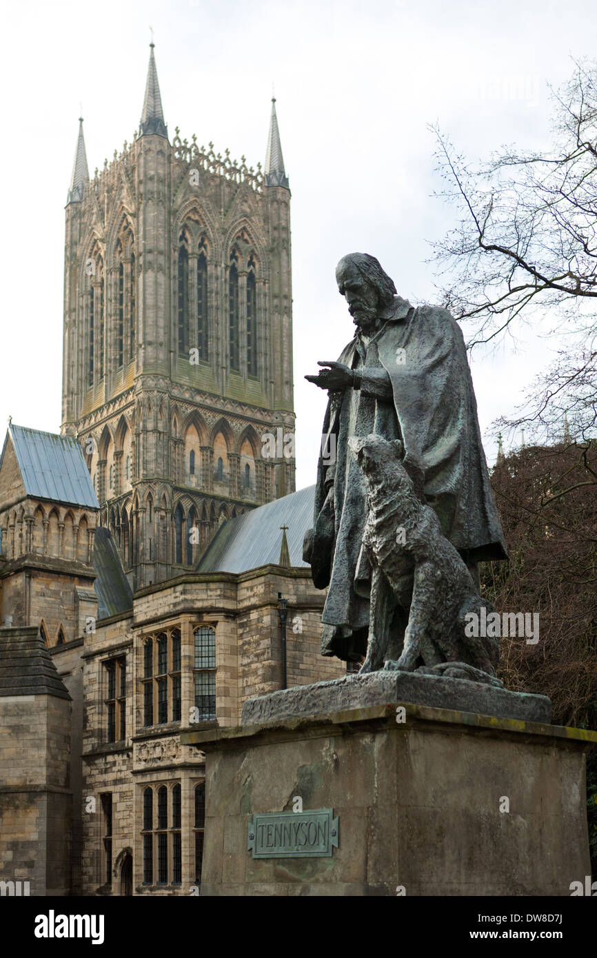 Tennyson Statue, Lincoln Cathedral, Lincolnshire Stock Photo Alamy