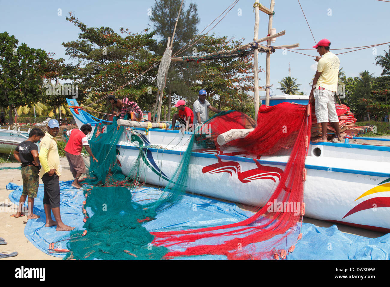 Sri lanka fishing nets hires stock photography and images Alamy