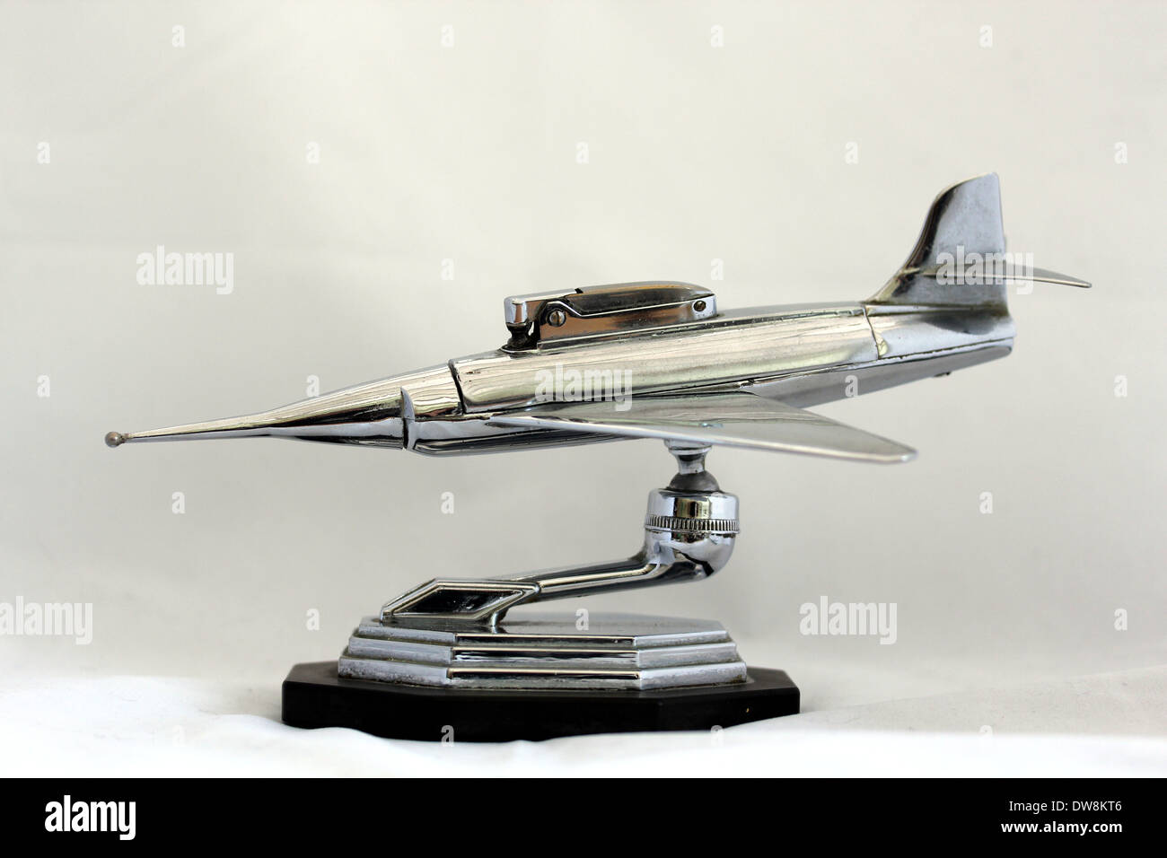 1950s jet airplane table cigarette lighter Stock Photo Alamy