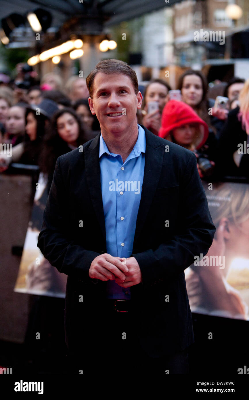 Nicholas sparks hi-res stock photography and images - Alamy, image size:866x1390