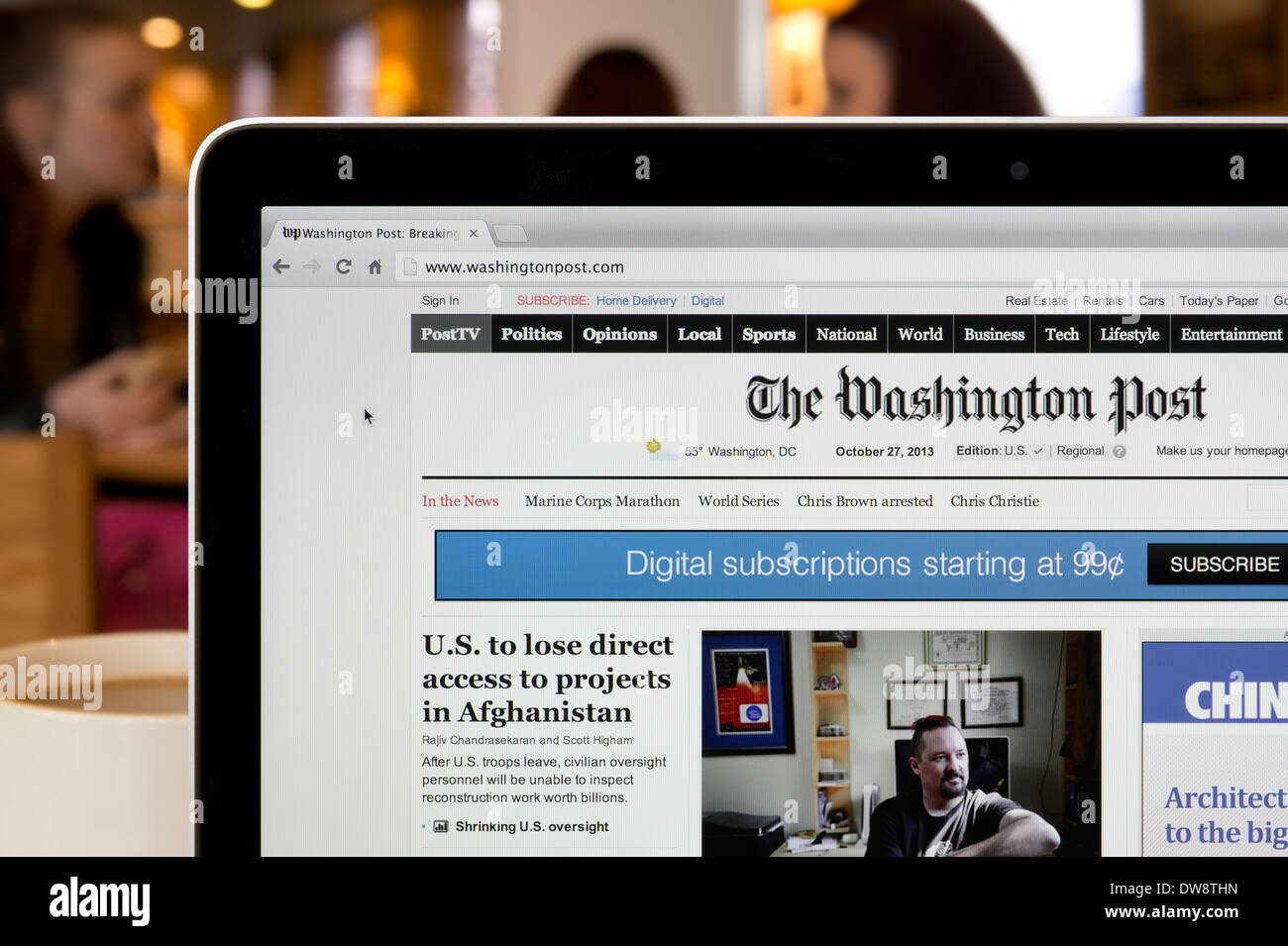 The Washington Post website shot in a coffee shop environment (Editorial use only: print, TV, e-book and editorial website). Stock Photo