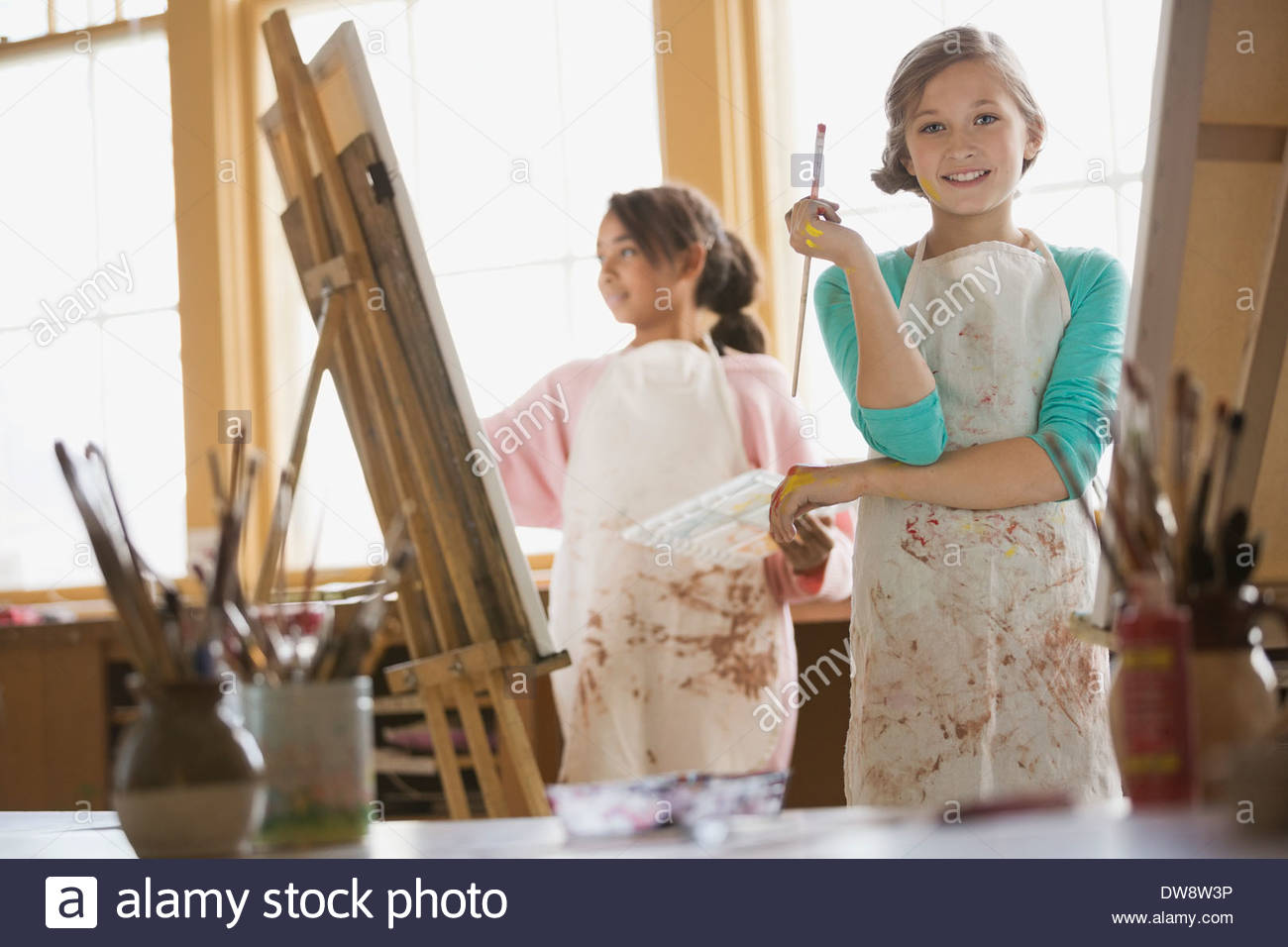 Portrait girl drawing in art hi-res stock photography and images - Alamy