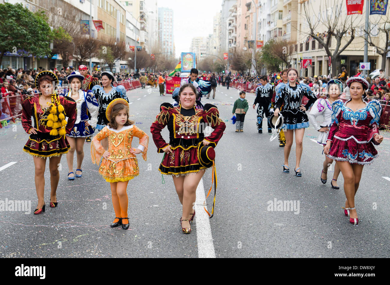 Cadiz carnival hi-res stock photography and images - Page 3 - Alamy