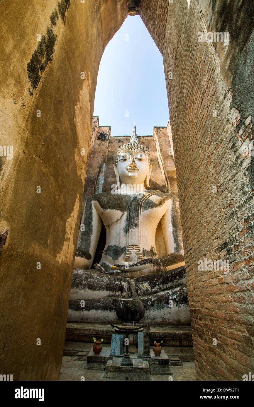 Buddha statue in Wat Sri Chum temple, Sukhothai Historical Park, Thailand Stock Photo