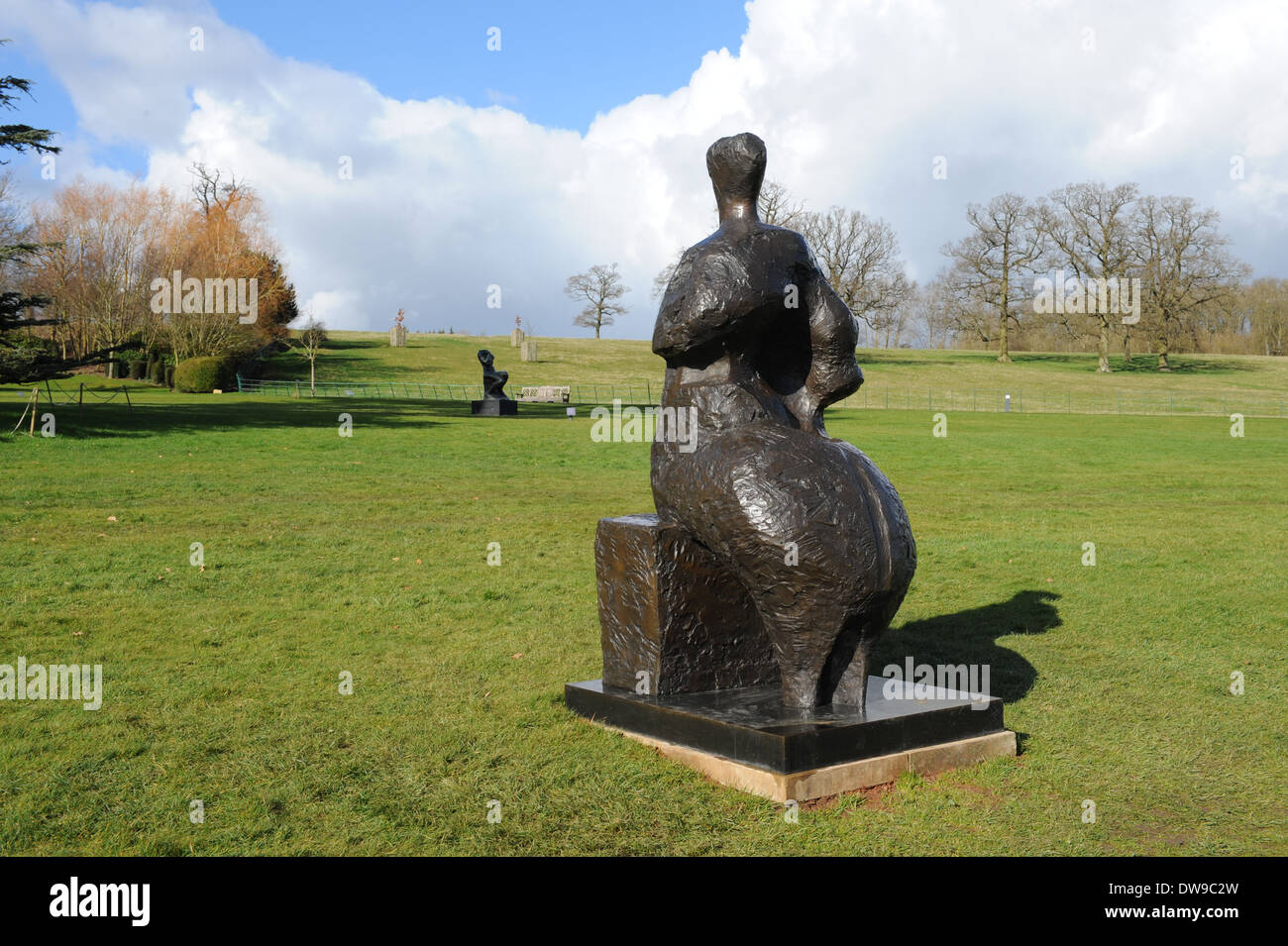 Henry Moore sculpture "Seated Woman" Bronze Woman Stock Photo Alamy