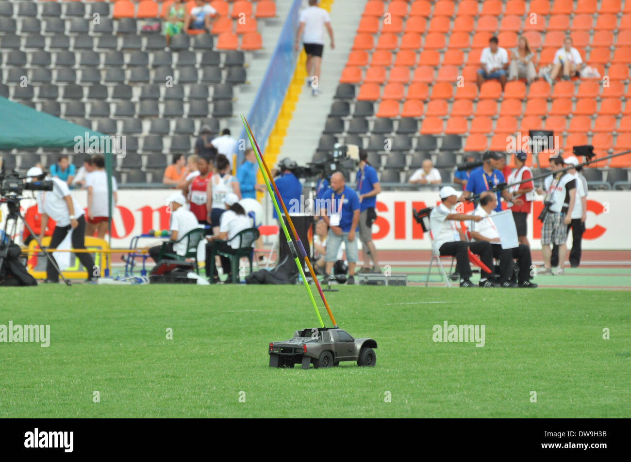 Machine with spears in javelin throw during the 2013 IAAF World Junior