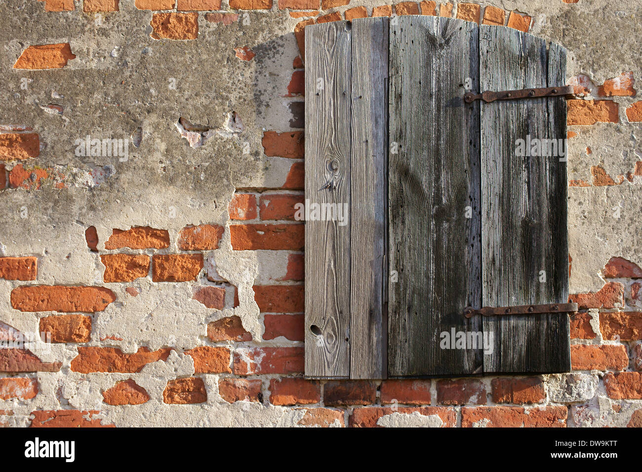 Wooden hatch hires stock photography and images Alamy