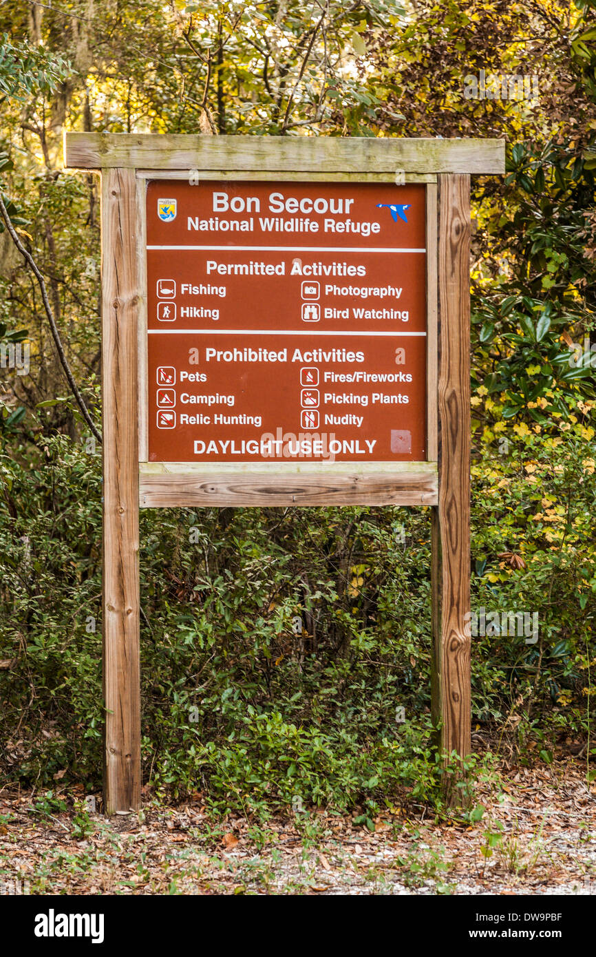 Sign at entrance to Bon Secoour National Wildlife Refuge in Gulf Shores, Alabama Stock Photo