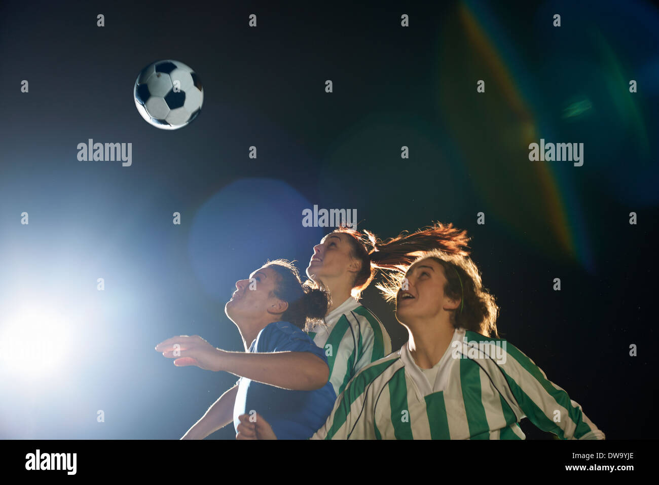 Soccer players head ball hires stock photography and images Alamy