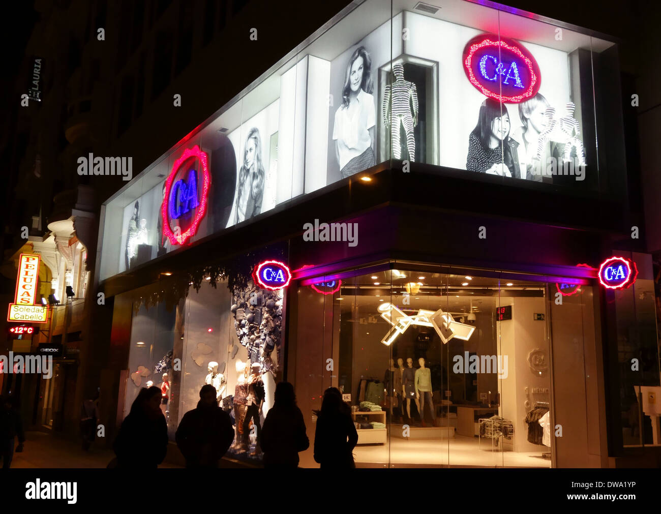 Clothing stores in madrid hi-res stock photography and images - Alamy