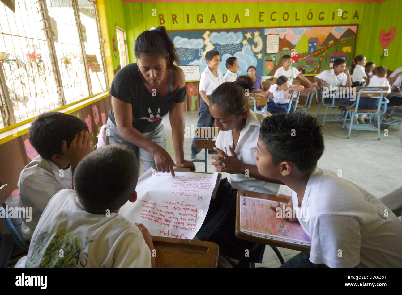 Nicaragua Ecology class for children in a primary school at Fray Jesus de Pamplona Stock Photo