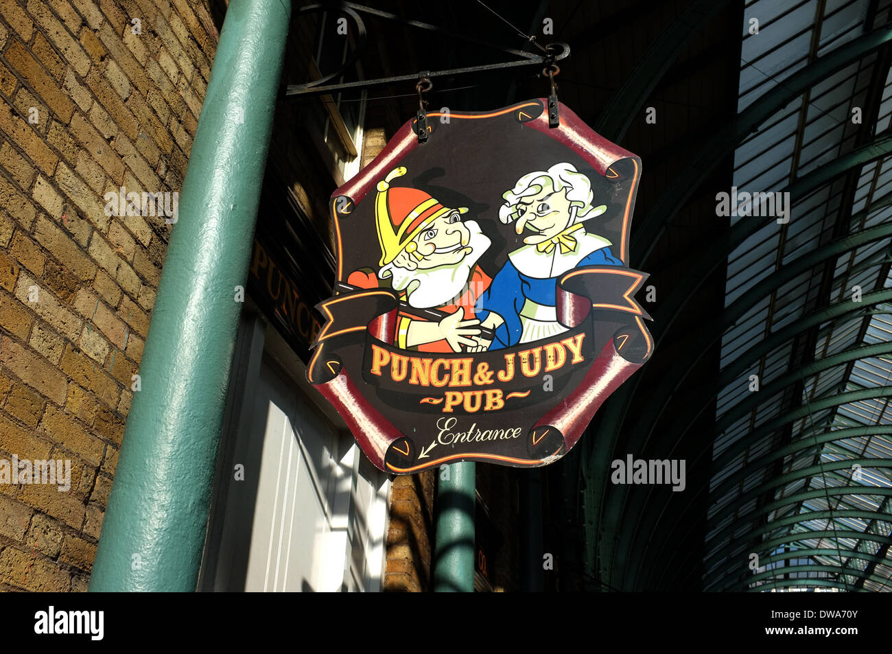 punch and judy pub covent garden market london wc2 uk 2014 Stock Photo