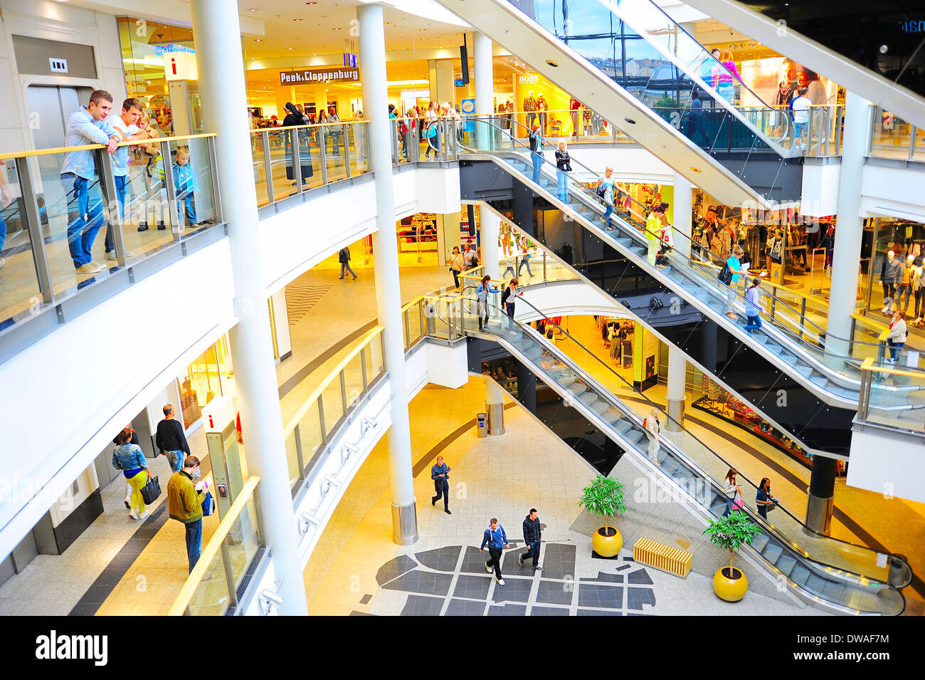 Galeria shopping centre hi-res stock photography and images - Alamy