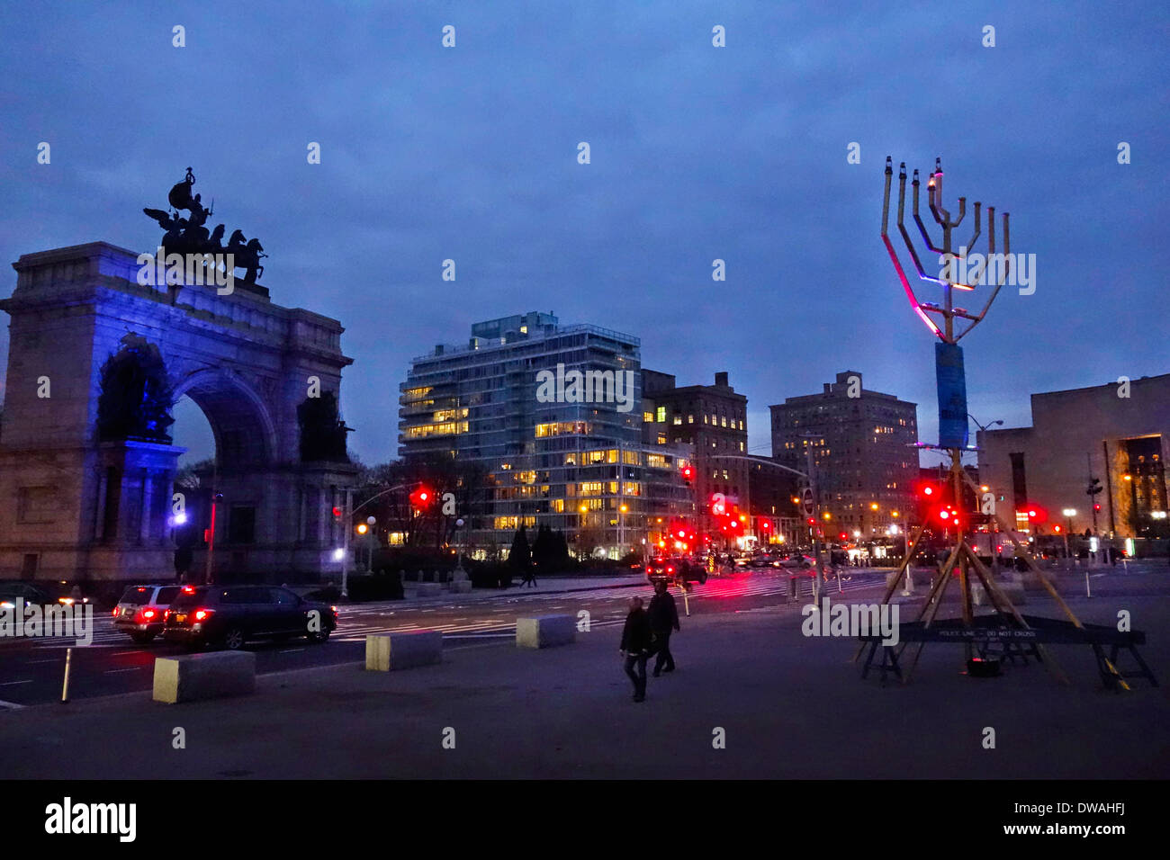 Grand army plaza menorah hires stock photography and images Alamy