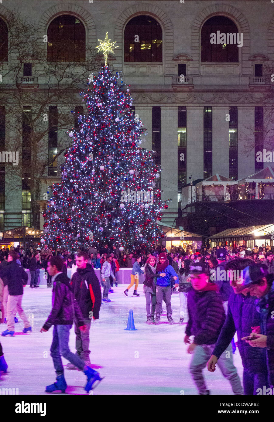 ice skating in Rockefeller Center New York City Stock Photo Alamy
