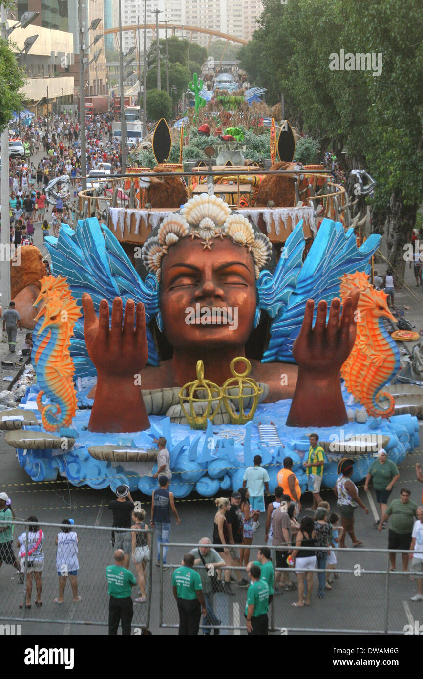 Carnival Float Vila Isabel Samba High Resolution Stock Photography And Images Alamy Carnival Float Vila Isabel Samba High Resolution Stock Photography And Images Alamy