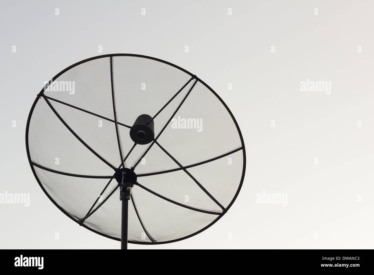 Communication satellite hi-res stock photography and images - Alamy