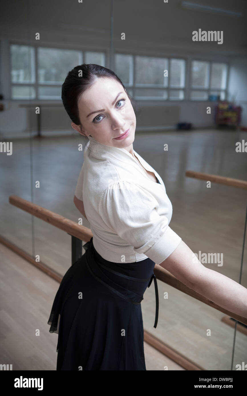 Germany, Bavaria, female ballet dancer at a rehearsal Stock Photo Alamy