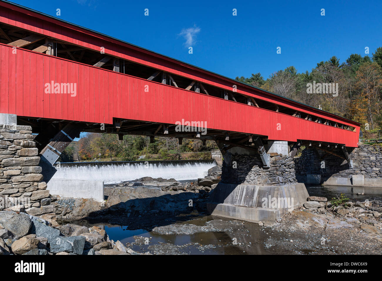 Taftville covered bridge hires stock photography and images Alamy