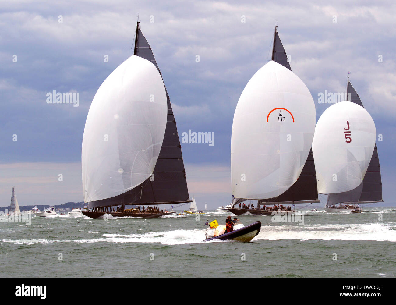 j yacht racing