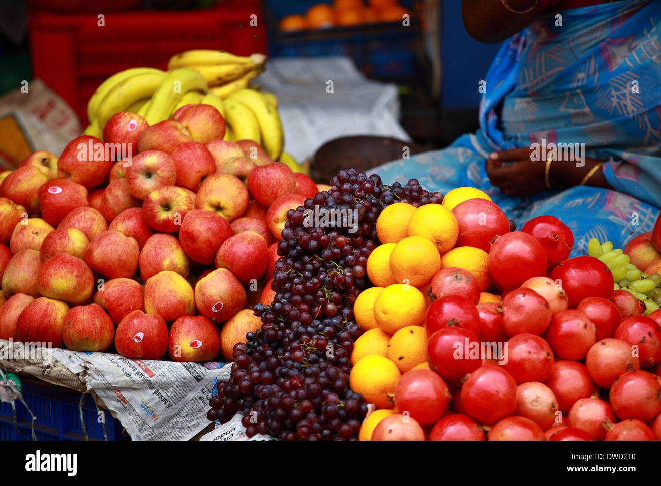 Fruit market in India Stock Photo - Alamy