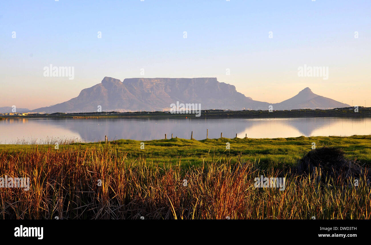 Table Mountain from Flamingo Vlei Stock Photo Alamy