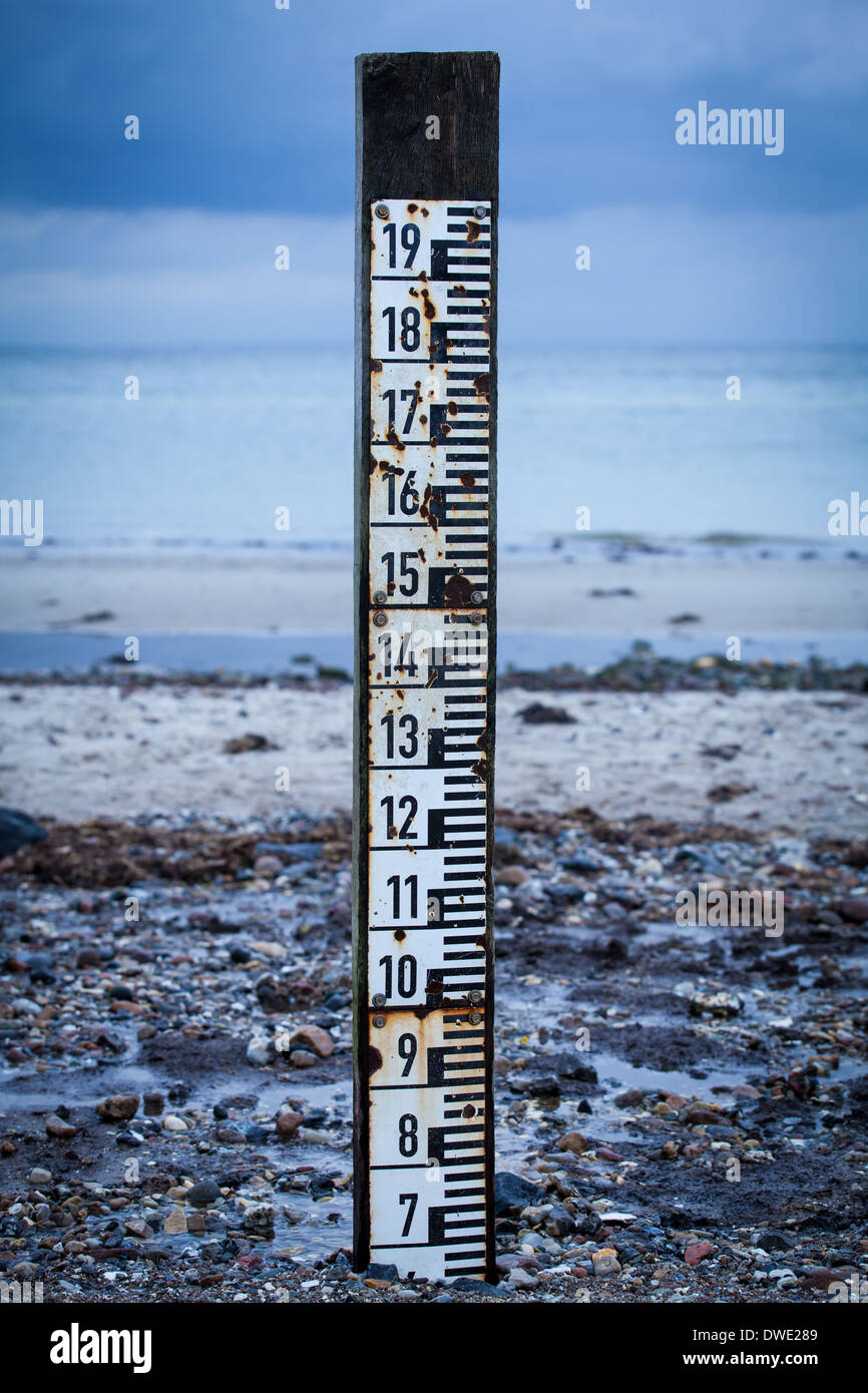 Tidal gauge hi-res stock photography and images - Alamy
