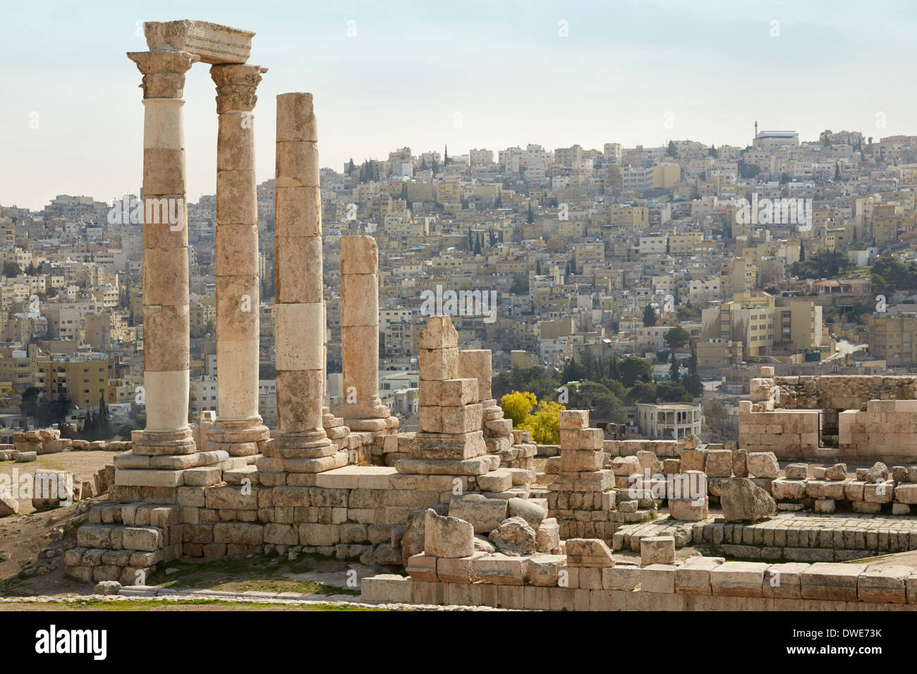 Temple of Hercules on the Amman citadel with city view, Jordan Stock Photo