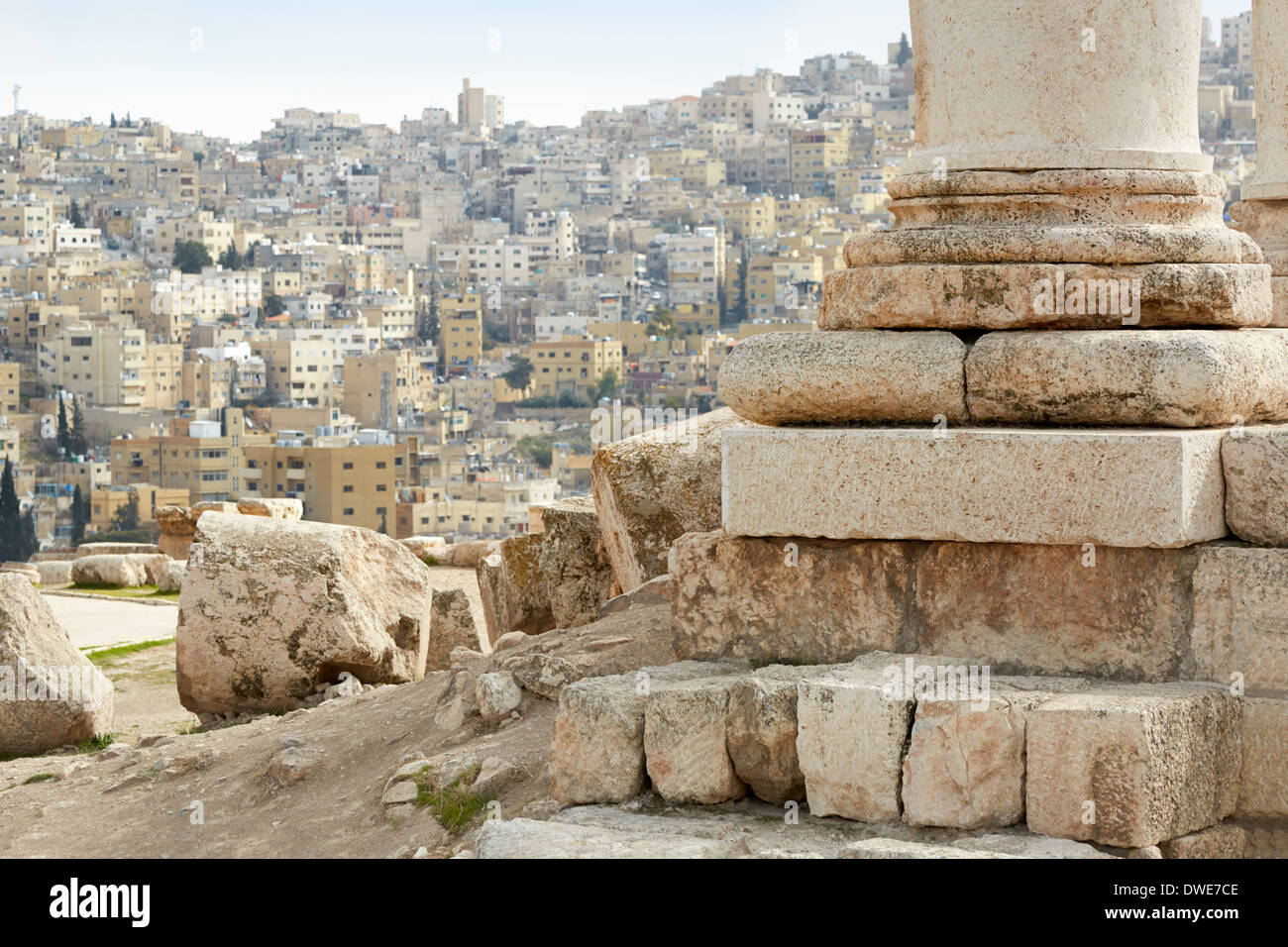 Column of temple of Hercules on the Amman citadel with city view, Jordan Stock Photo