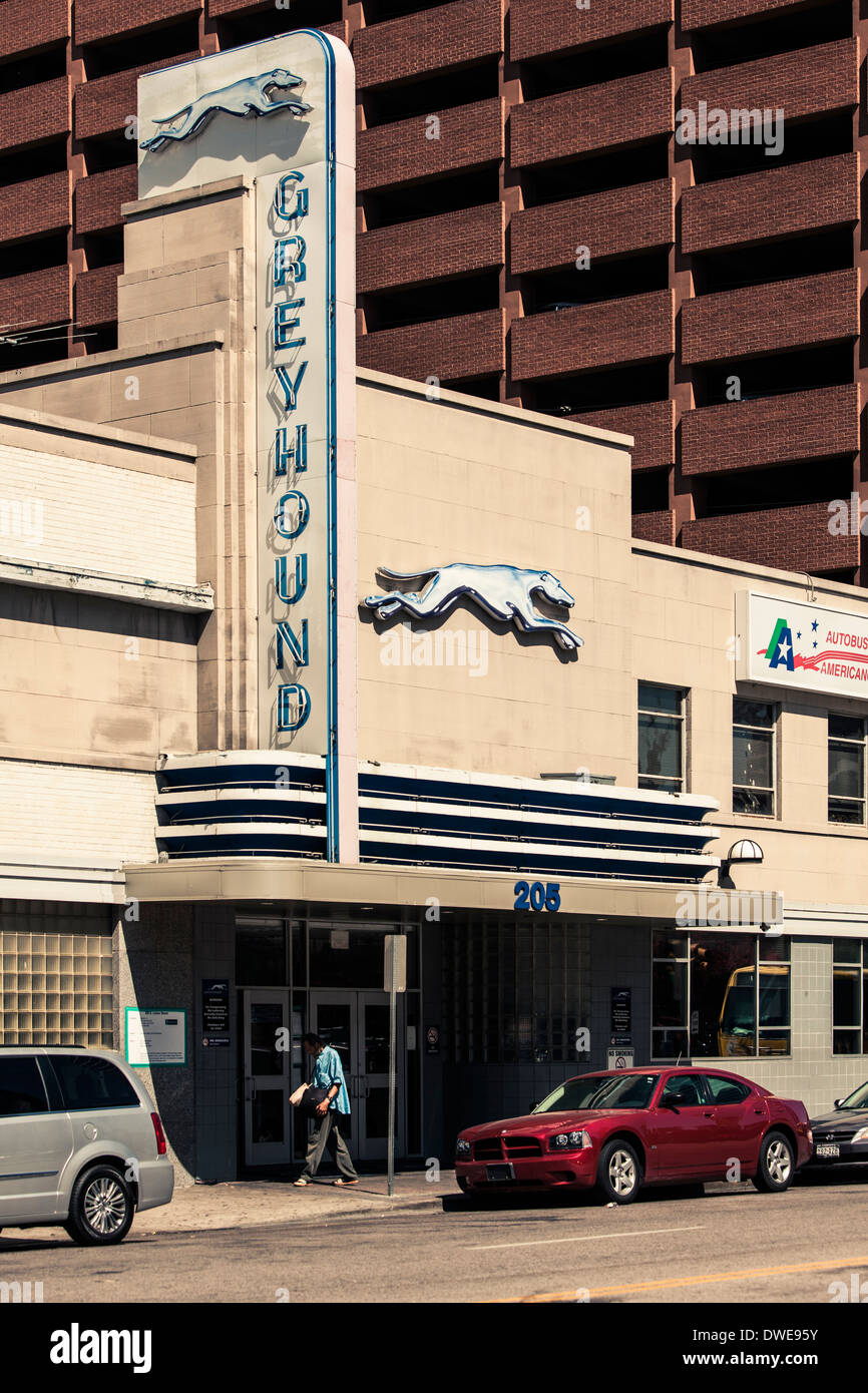 Greyhound bus station exterior hires stock photography and images Alamy
