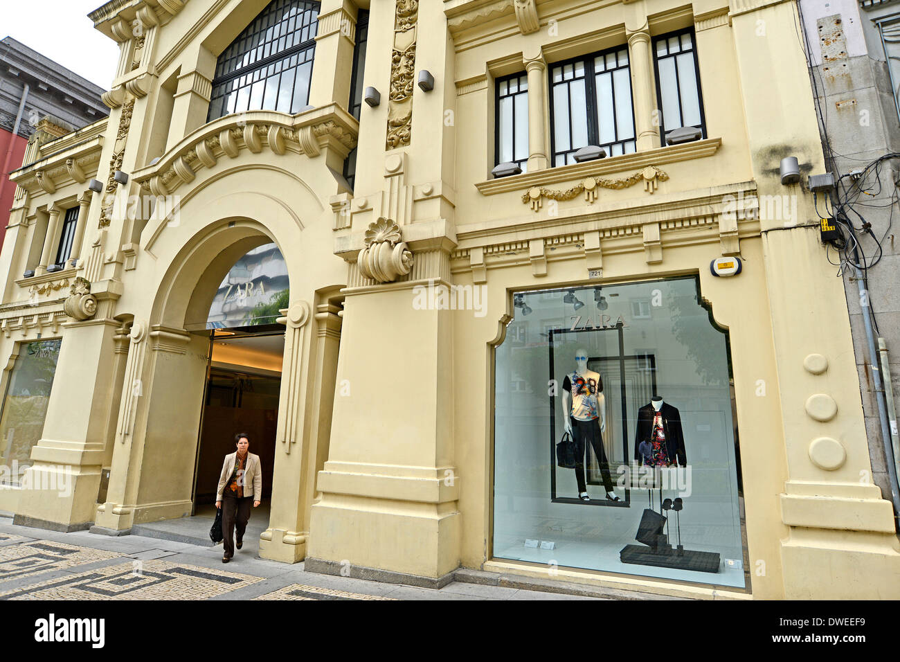 Zara boutique Braga Portugal Stock Photo - Alamy