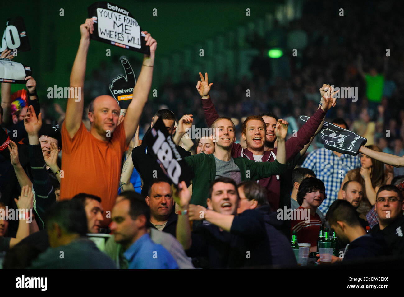 Exeter, UK. 06th Mar, 2014. Fans cheer during the Betway Premier League Darts at the Westpoint Arena. Credit:  Action Plus Sports/Alamy Live News Stock Photo