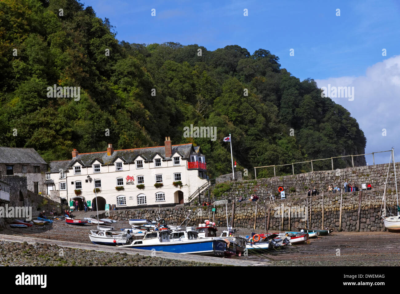 The Red Lion hotel in the village of Clovelly, Devon, England Stock Photo