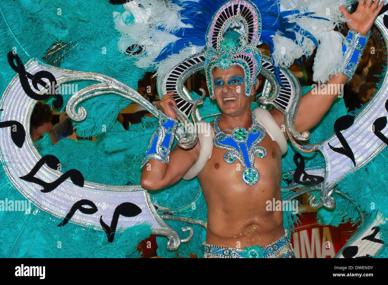 Carnival dancers hi-res stock photography and images - Alamy