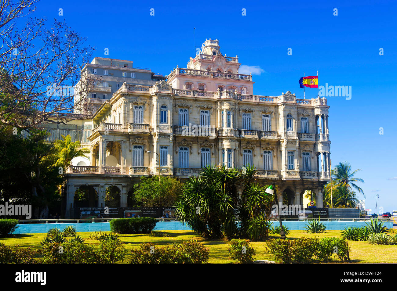 Spanish embassy havana hires stock photography and images Alamy