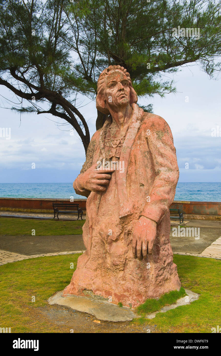 Christopher Columbus statue, Baracoa Stock Photo Alamy