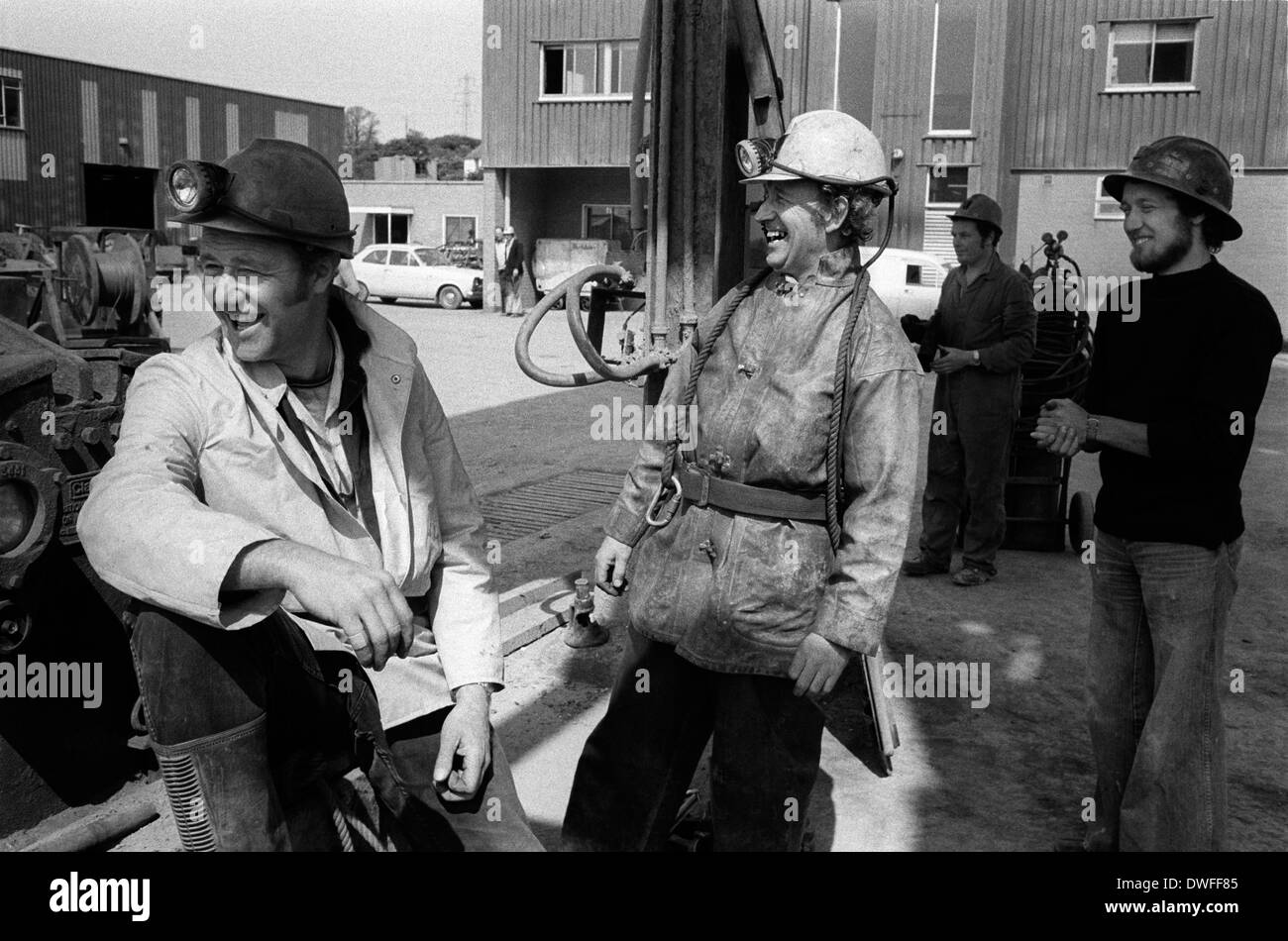 Tin Mining Cornwall 1978. Tin Miners decommissioning Wheal Jane  tin mine 1970s UK HOMER SYKES Stock Photo